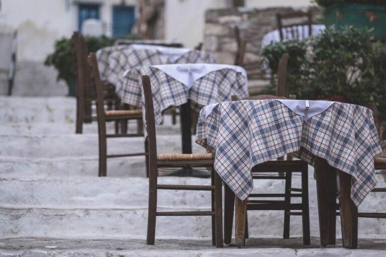 ATENE ED ISOLE GRECHE IN BARCA A VELA