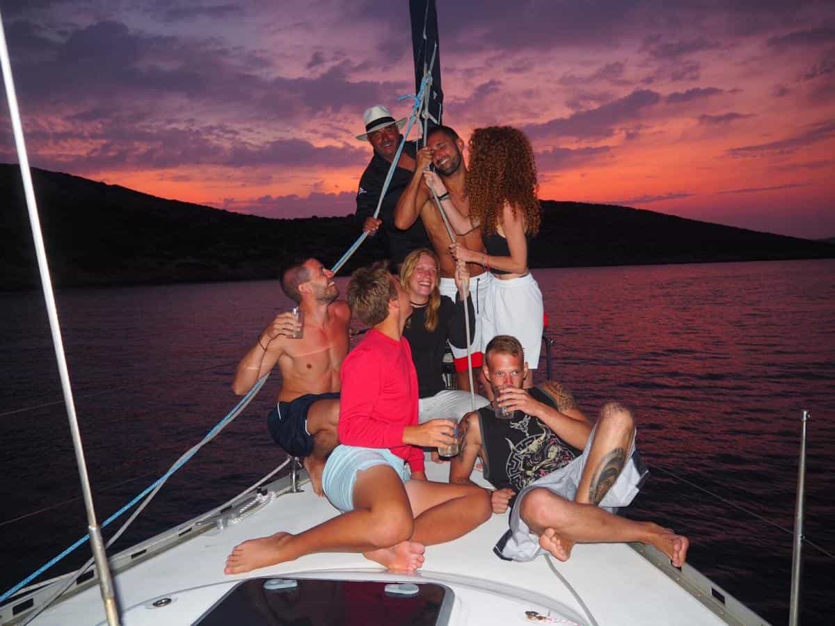 ragazzi tramonto